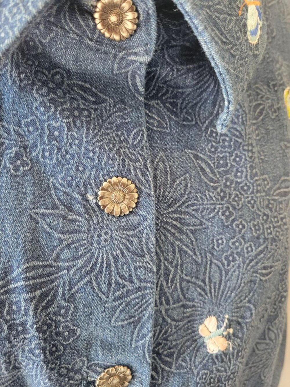 Susan Graver Western Blue Butterfly Embroidered Denim Long Sleeve Top Size 3X - Picture 4 of 12